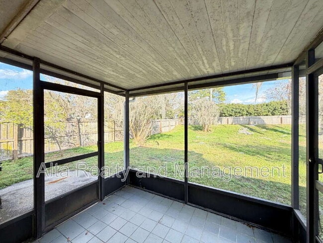 Building Photo - 4655 Trevi Dr