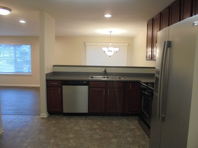 Building Photo - 32454 Rushmore Ave