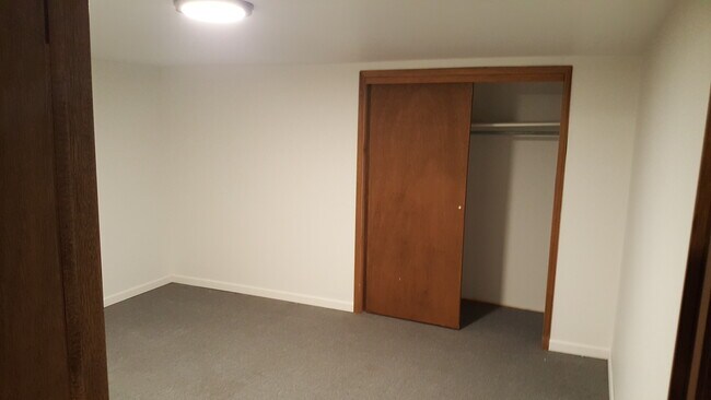 Building Photo - 13622 E 12th Ave