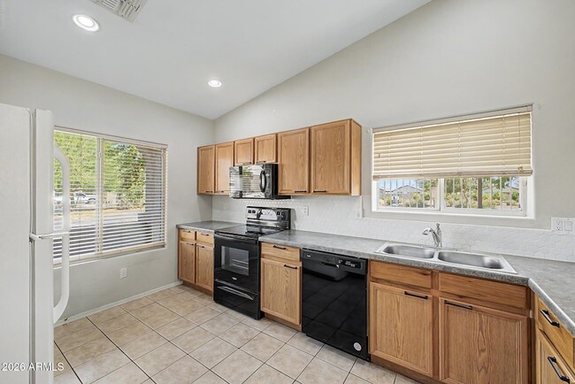 Building Photo - 3442 S 96th Ave