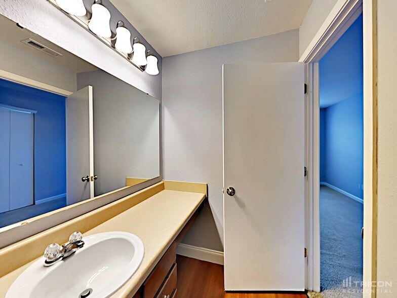 Building Photo - 3935 Kellybrook Dr