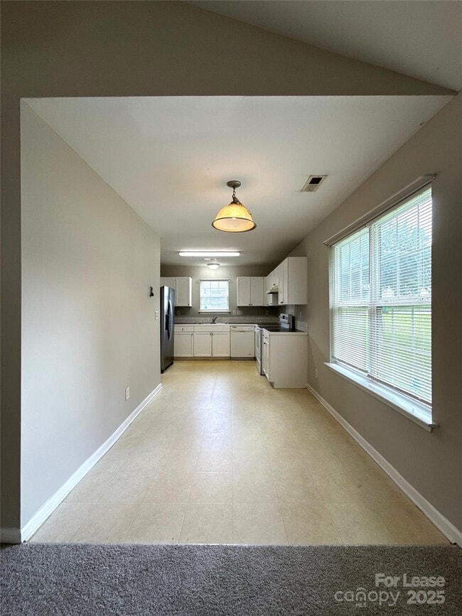 Building Photo - 5522 Stone Bluff Ct