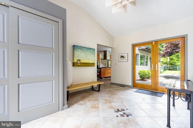 Building Photo - 125 Edison Furlong Rd