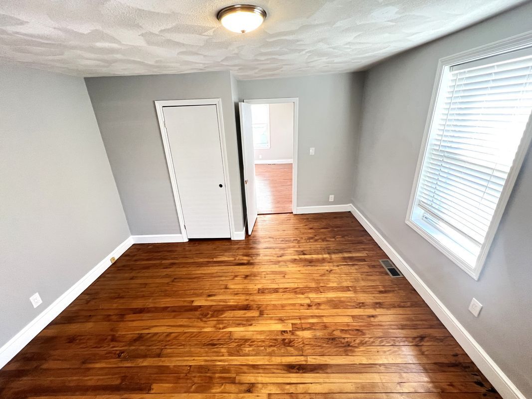 Building Photo - 1 Mill St Ct