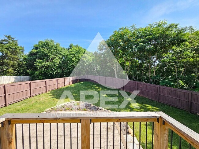 Building Photo - West Knoxville – Beautifully Upgraded - 3 ...