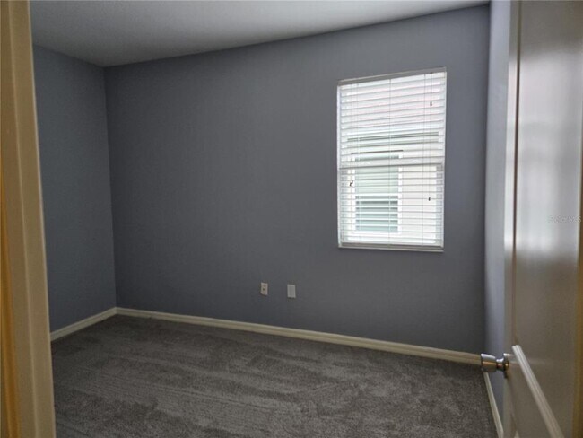 Building Photo - 10705 Massimo Dr