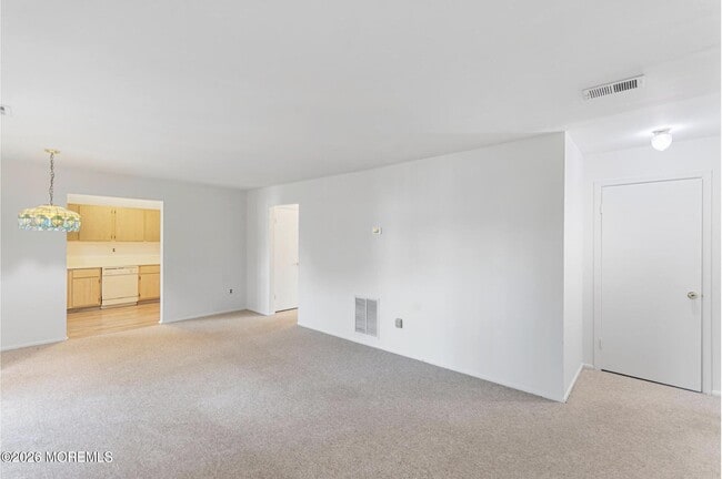 Building Photo - 1606 Main St