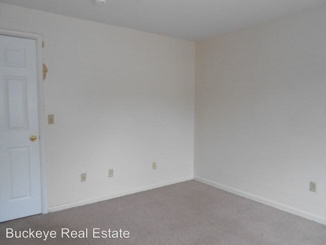 Building Photo - 106 E Lane Ave