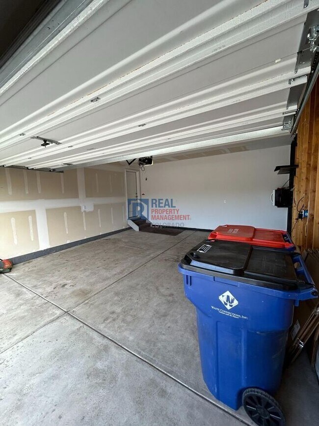 Building Photo - 2909 Quartz Pl