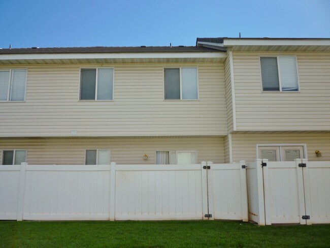 Building Photo - 1735 W 540 N