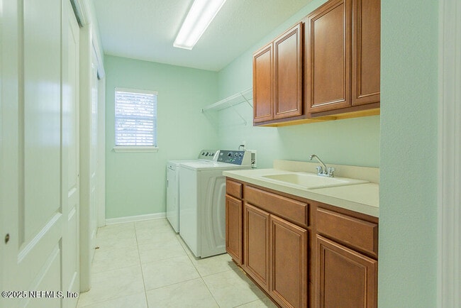 Building Photo - 3937 Ringneck Dr