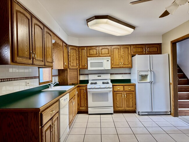 Building Photo - 8440 Anvil Pl