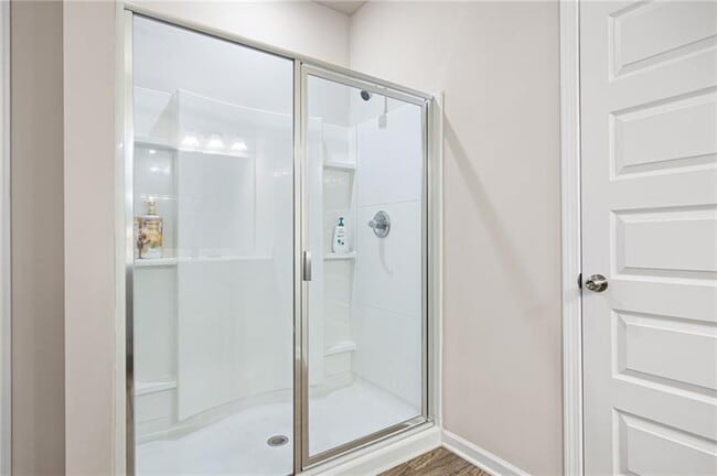 Building Photo - 133 Madison Bend