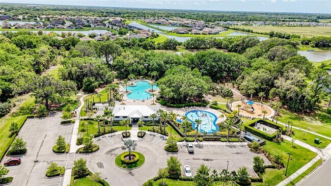 Building Photo - 10210 Daybreak Glen