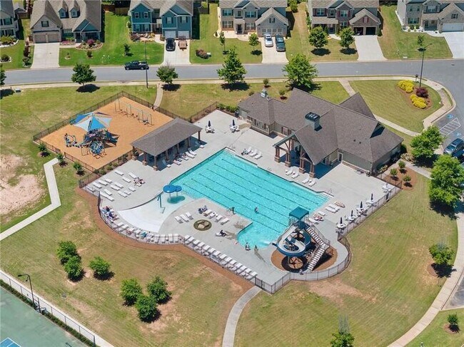 Building Photo - 178 Crestbrook Wy