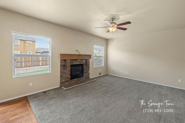 Building Photo - SPACIOUS SIX (6!!!) BD HOME IN LORSON RANCH!