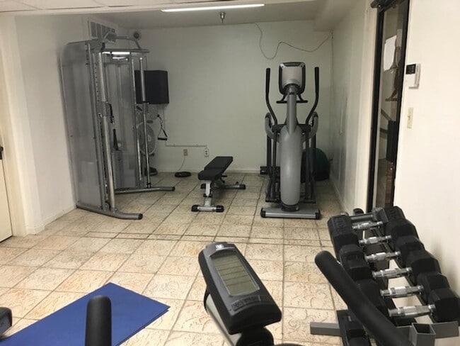 Building Photo - MOVE-IN READY, NoHo Arts 1+1, upgraded con...