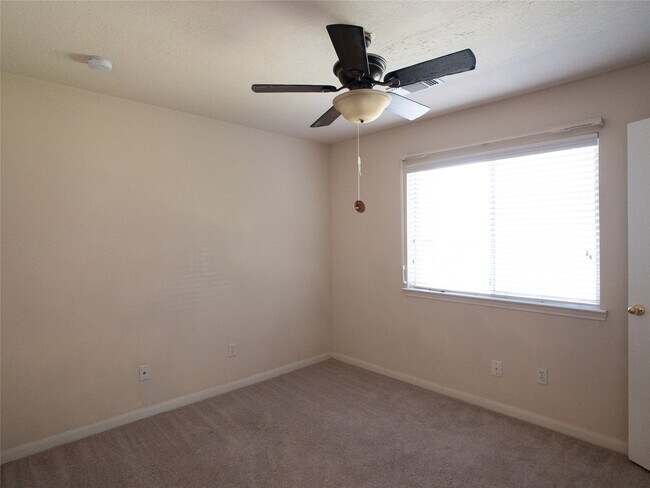 Building Photo - 17234 Rancho Verde Way