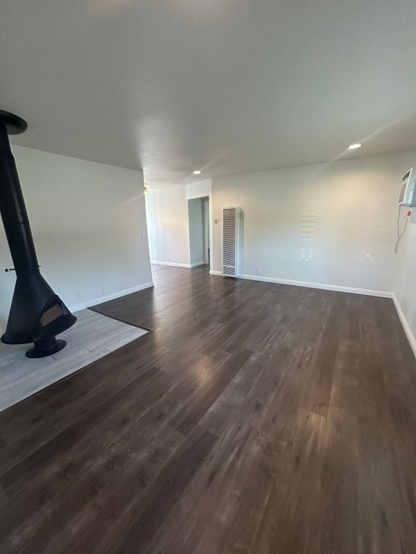 Building Photo - 1305 Garfield Ave