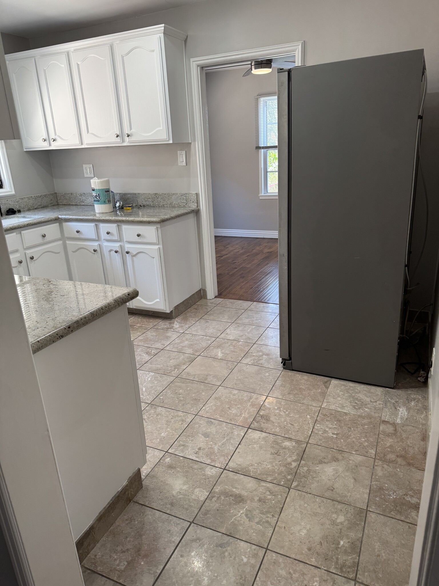 KITCHEN - 6247 Oak Crest Way