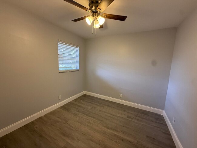 Building Photo - 7355 Woodmont Terrace
