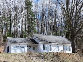 Building Photo - 3 Tiffany Ln