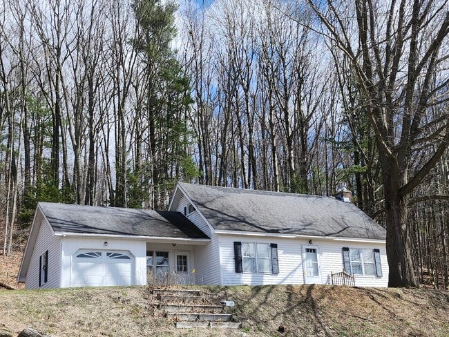 Building Photo - 3 Tiffany Ln