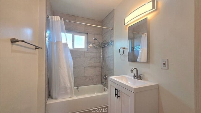 Building Photo - 1803 W Sumac Ln