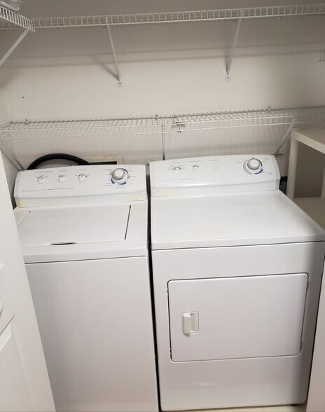 Building Photo - 9302 Winston Hall Ct