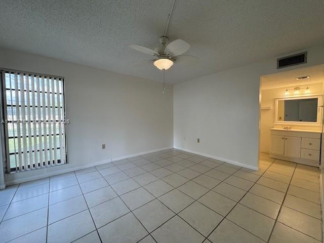 Building Photo - 9010 SW 125th Ave