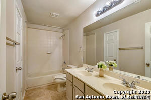 Building Photo - 133 Deer Wood Oaks