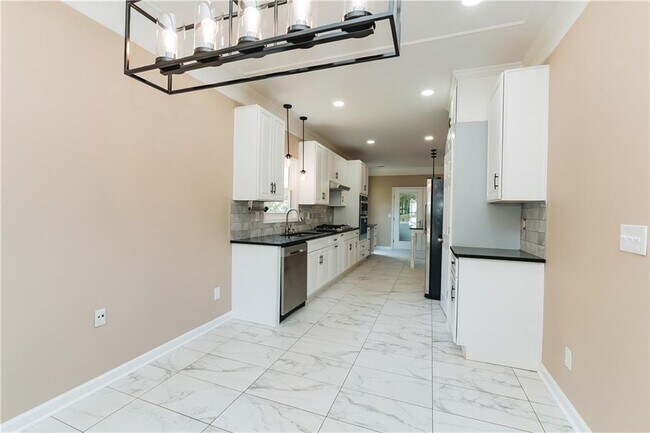 Building Photo - 5664 Jackson Knoll Trace NW