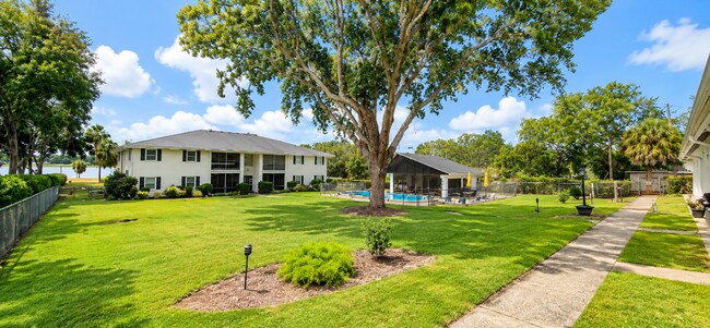 Building Photo - 711 Springer Dr