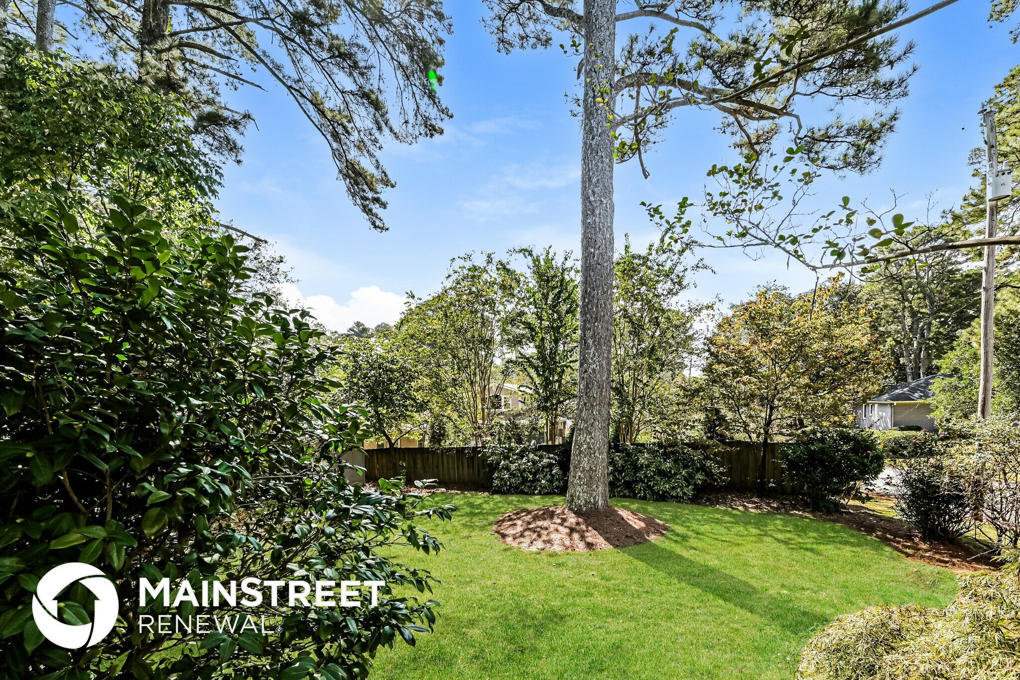 Building Photo - 1512 Knollwood Terrace