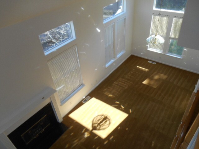 Building Photo - 371 Breeden St