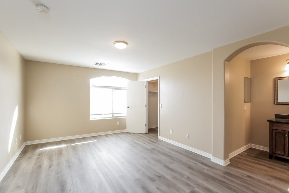 Building Photo - 7734 S 47th Ln