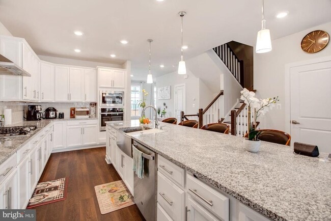 Building Photo - 24612 Durindal Terrace