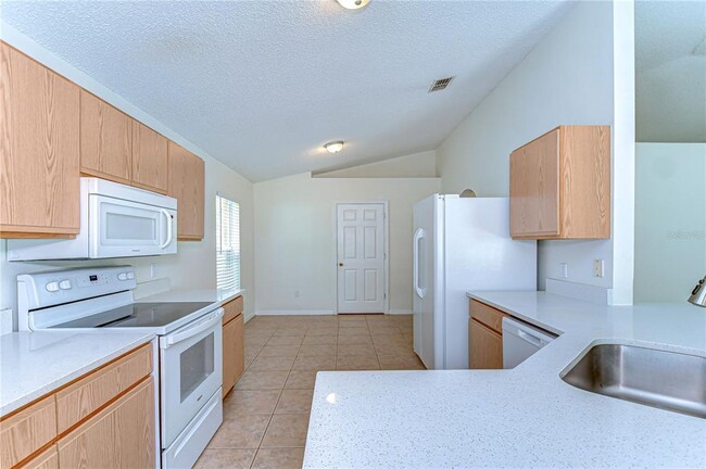 Building Photo - 18303 Elmhurst Ln