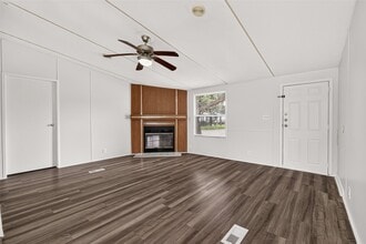 Building Photo - 20306 Mountain Dale Dr