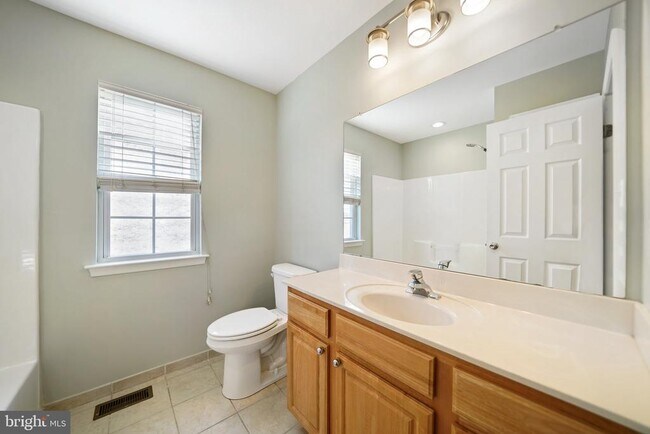 Building Photo - 24 Merion Ave