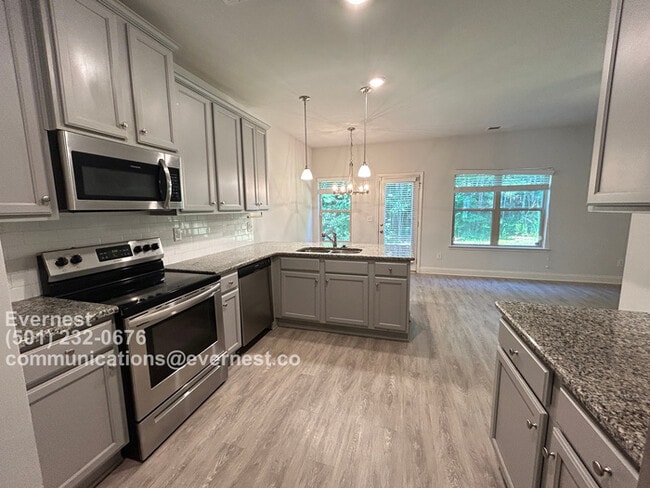 Building Photo - 225 Hydrangea Ct