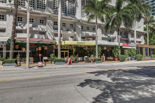 Building Photo - 1250 S Miami Ave