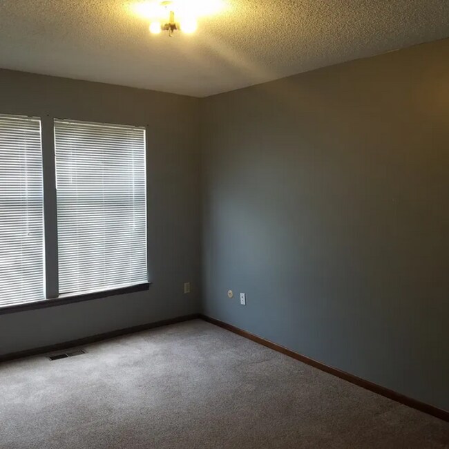 Building Photo - 8814 Gallery St