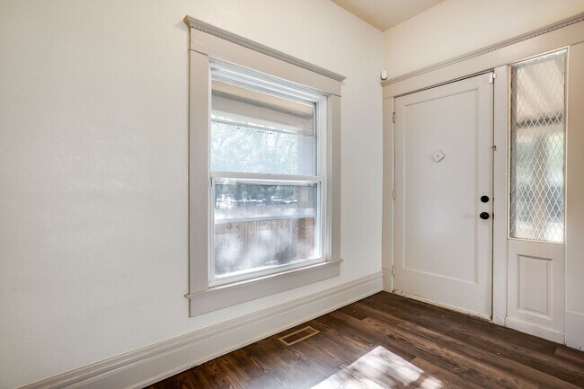 Building Photo - Charming 4-Bedroom, 2-Bathroom Home with Timeless Character