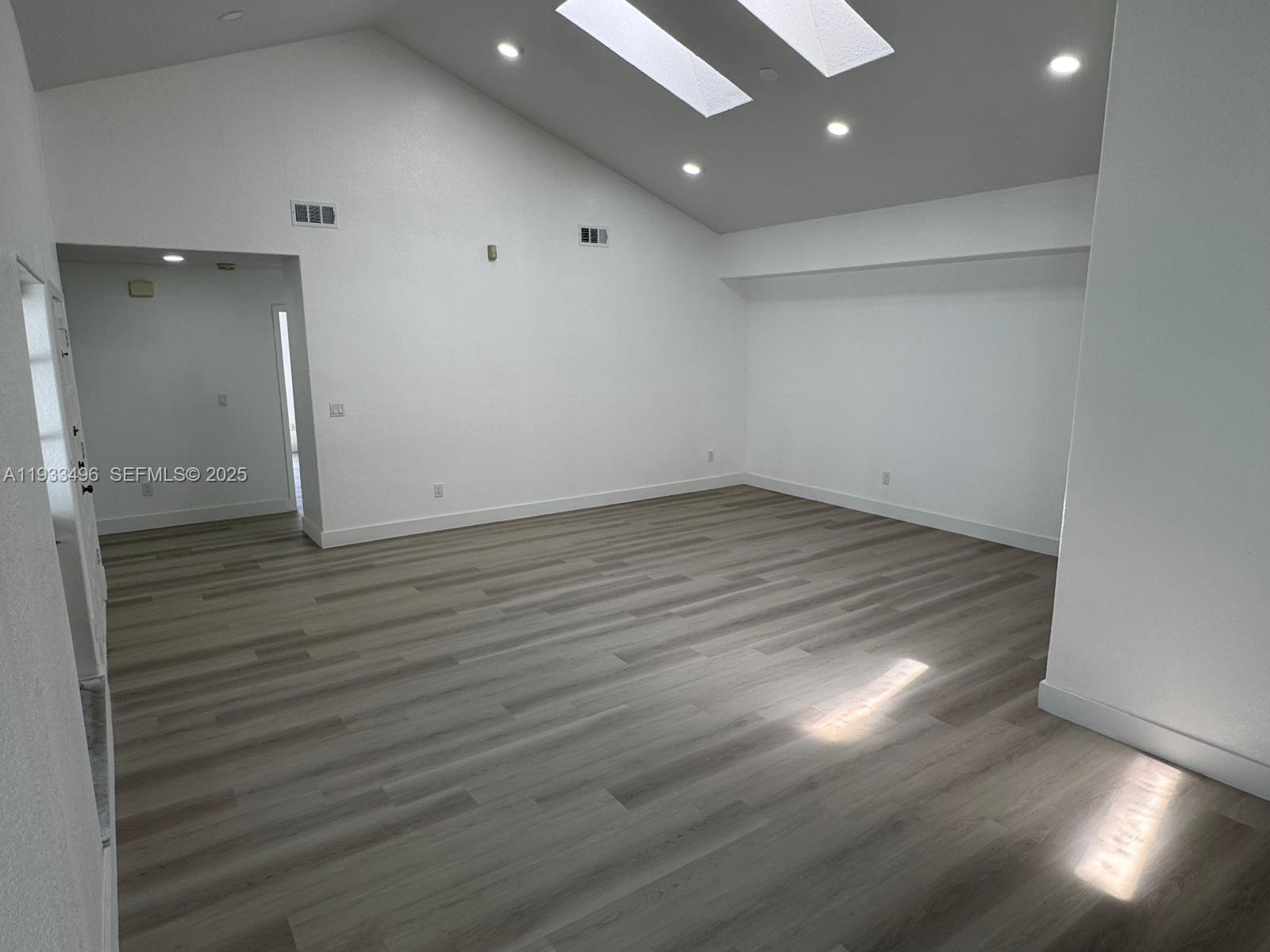 Building Photo - 8754 NW 149th Ter