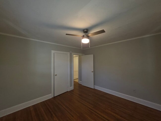 Building Photo - BH-P2P1412-4