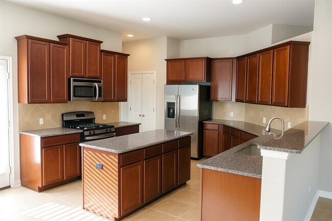 Building Photo - 299 Clear Springs Hollow