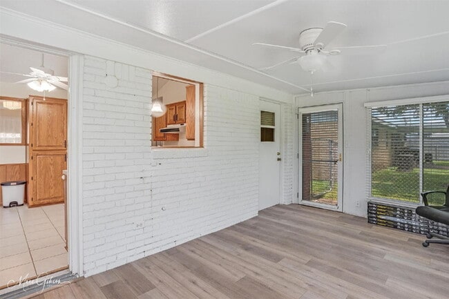 Building Photo - "Charming 3-Bedroom Home with 1400 Sq Ft of Cozy Living Space in Bossier City!"