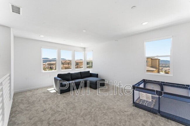 Building Photo - 28657 Windbreak Tr