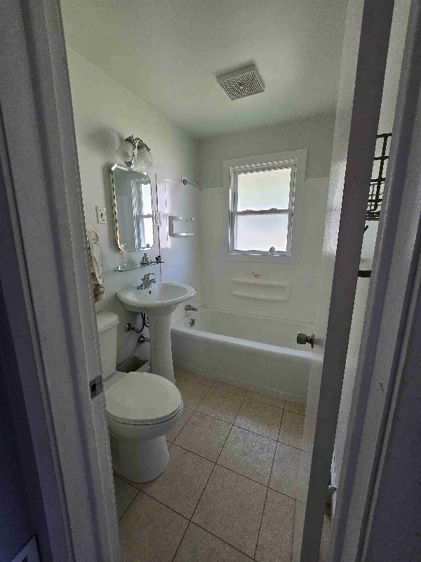 Building Photo - 205 Meade St